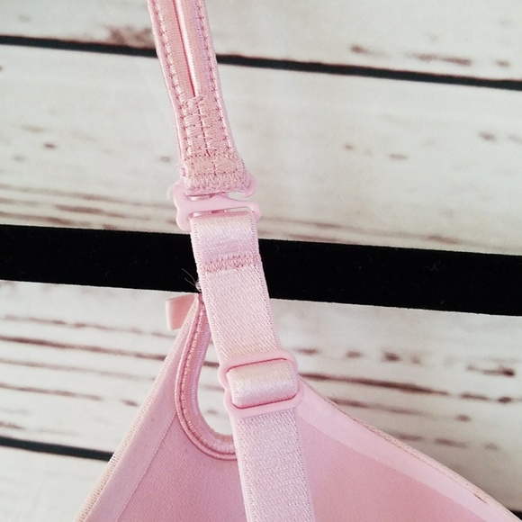 Victoria's Secret Sexy Little Things Push-up Bra - Picture 6 of 8